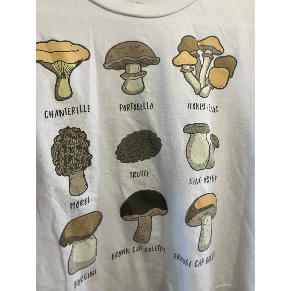 Social Culture Cropped White Mushroom T-Shirt Women's‎ Size Small - Picture 2 of 5